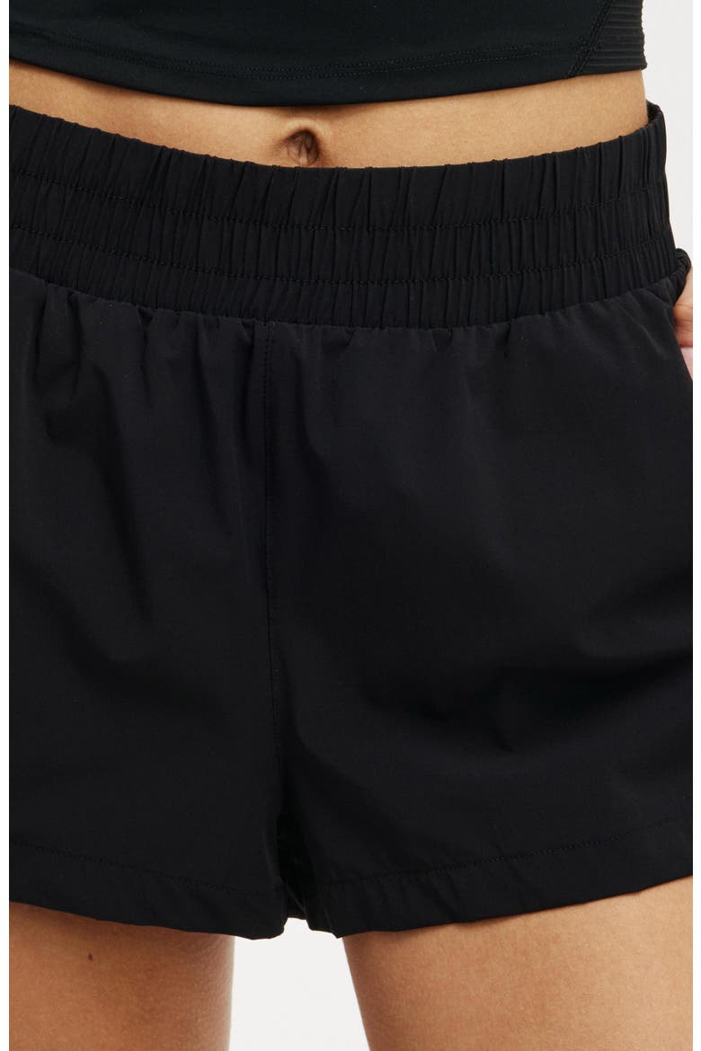 Women's Active On The Fly Curve Short, Alternate, color, Black
