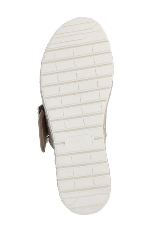 Mia Kika Platform Sandal In Sand
