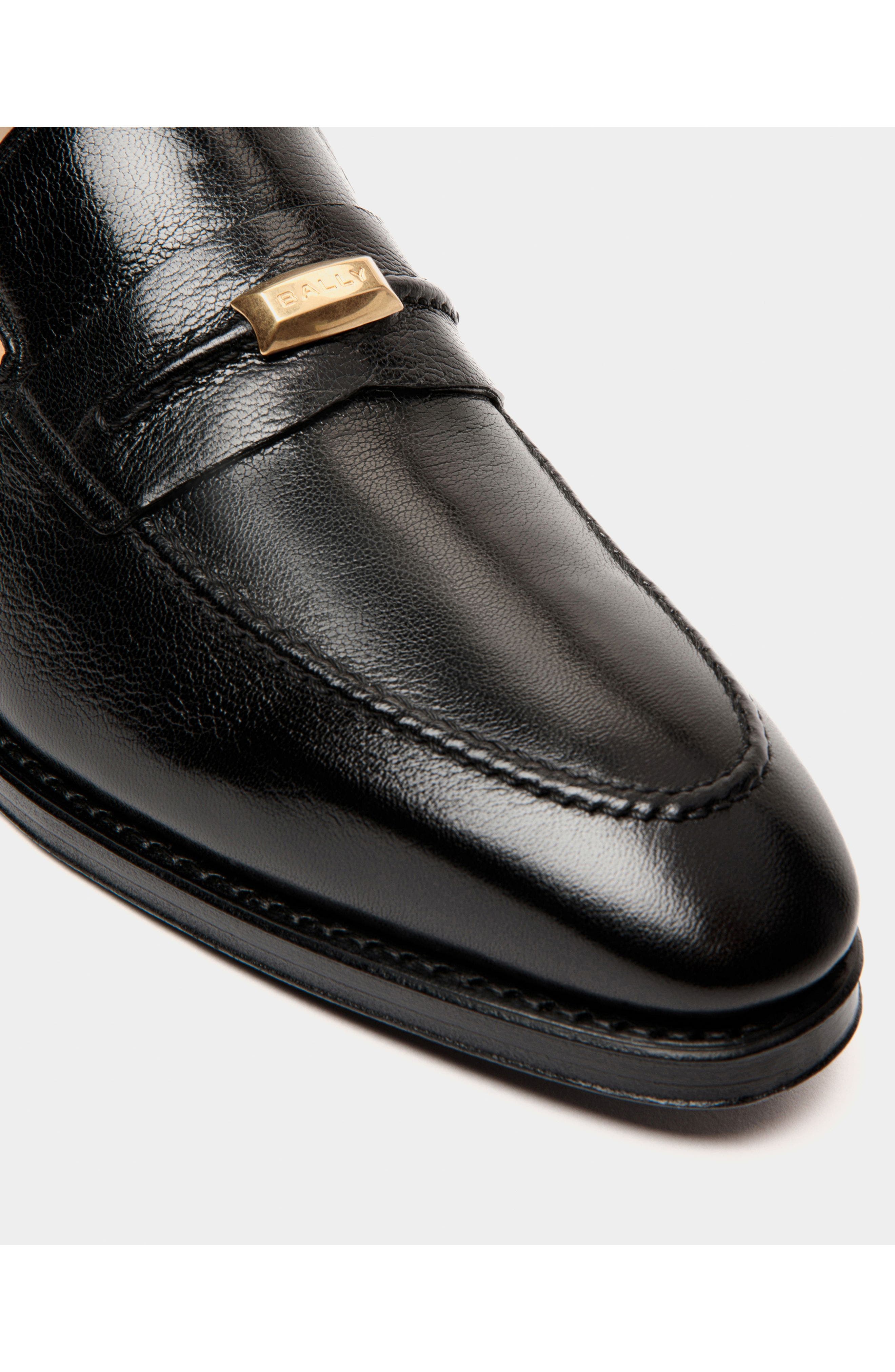 Bally Scribe Loafer in Grained Leather, Alternate, color, 