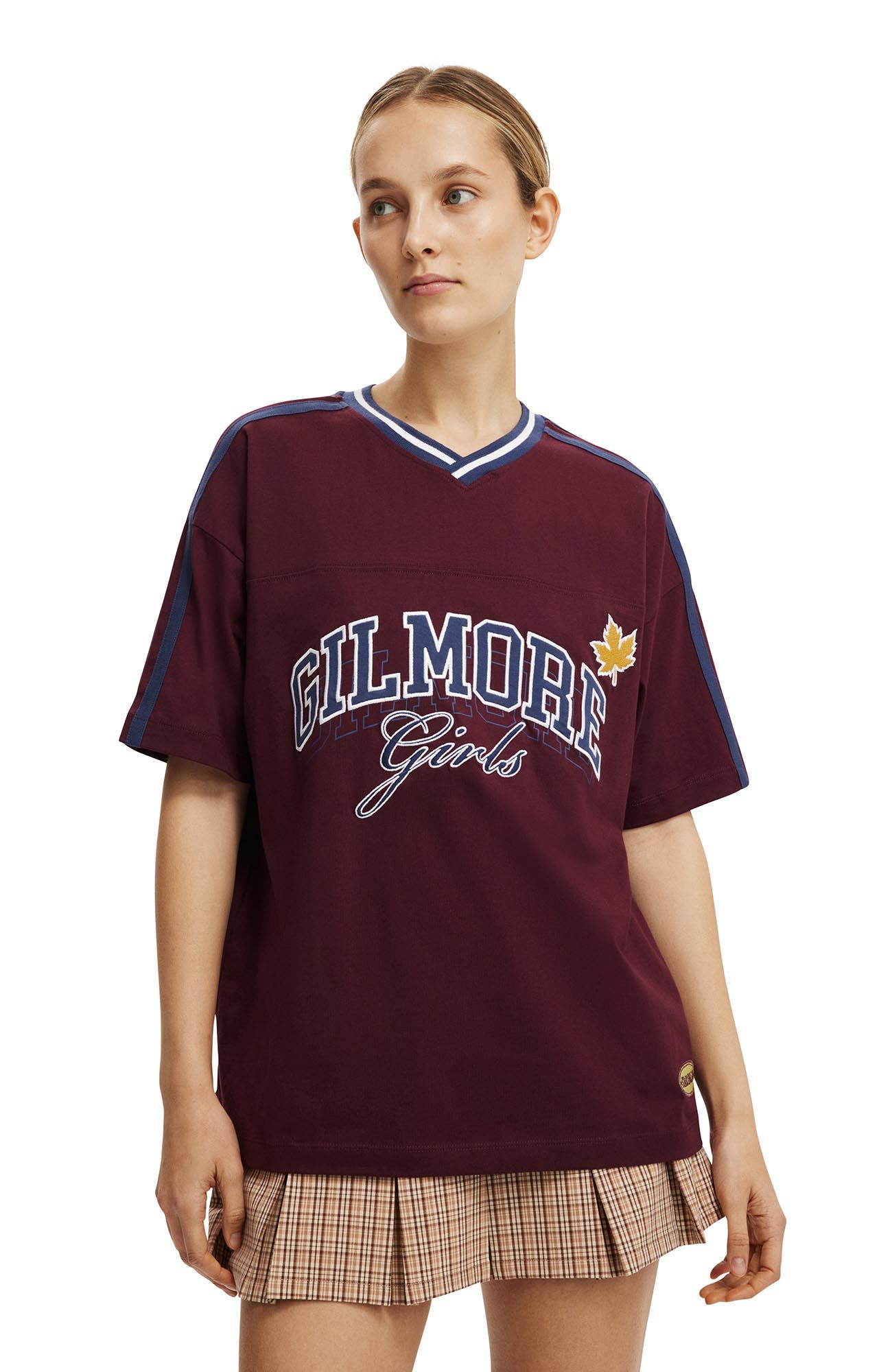 Cotton On Lcn V Neck Retro Graphic Boxy Tee In Burgundy