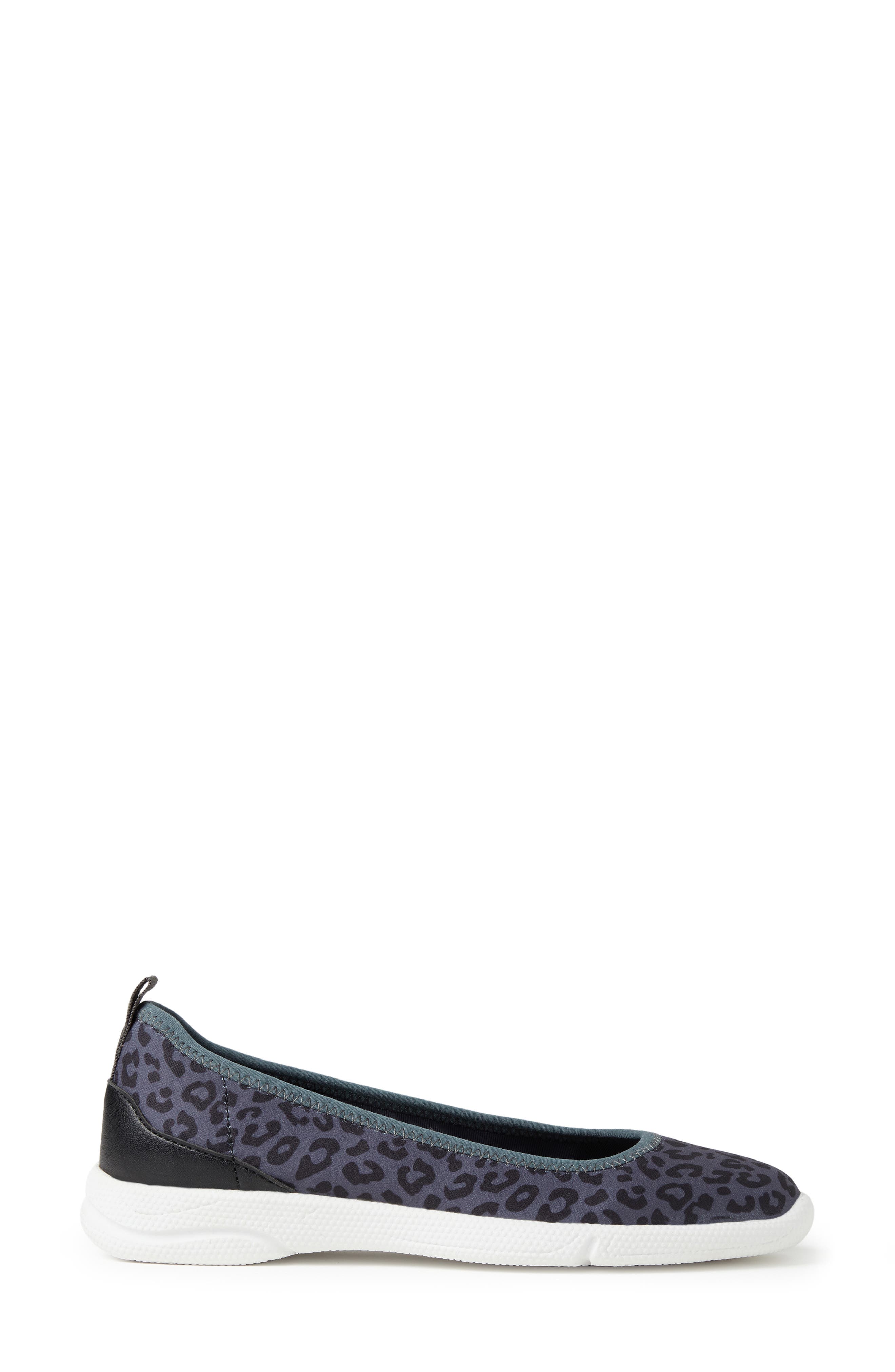 ORIGINAL COMFORT BY DEARFOAMS Mia Easy Foam Flat, Alternate, color, Grey Leopard