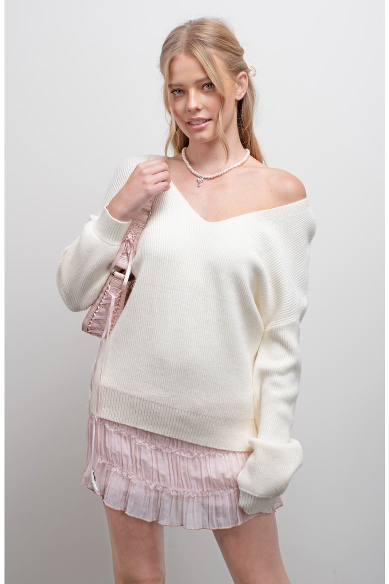 Bow V-Neck Sweater, Alternate, color, CREAM