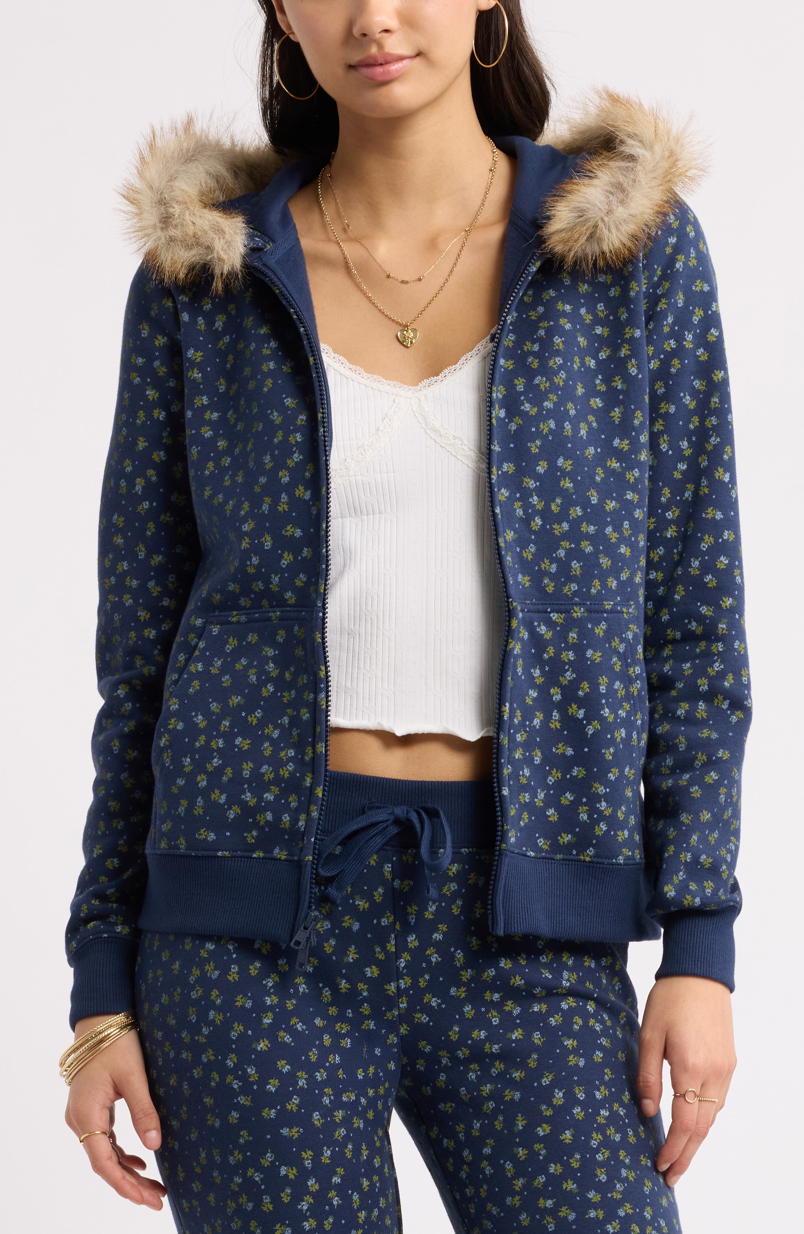 NAVY- BLUE WILLOW ROSETTE