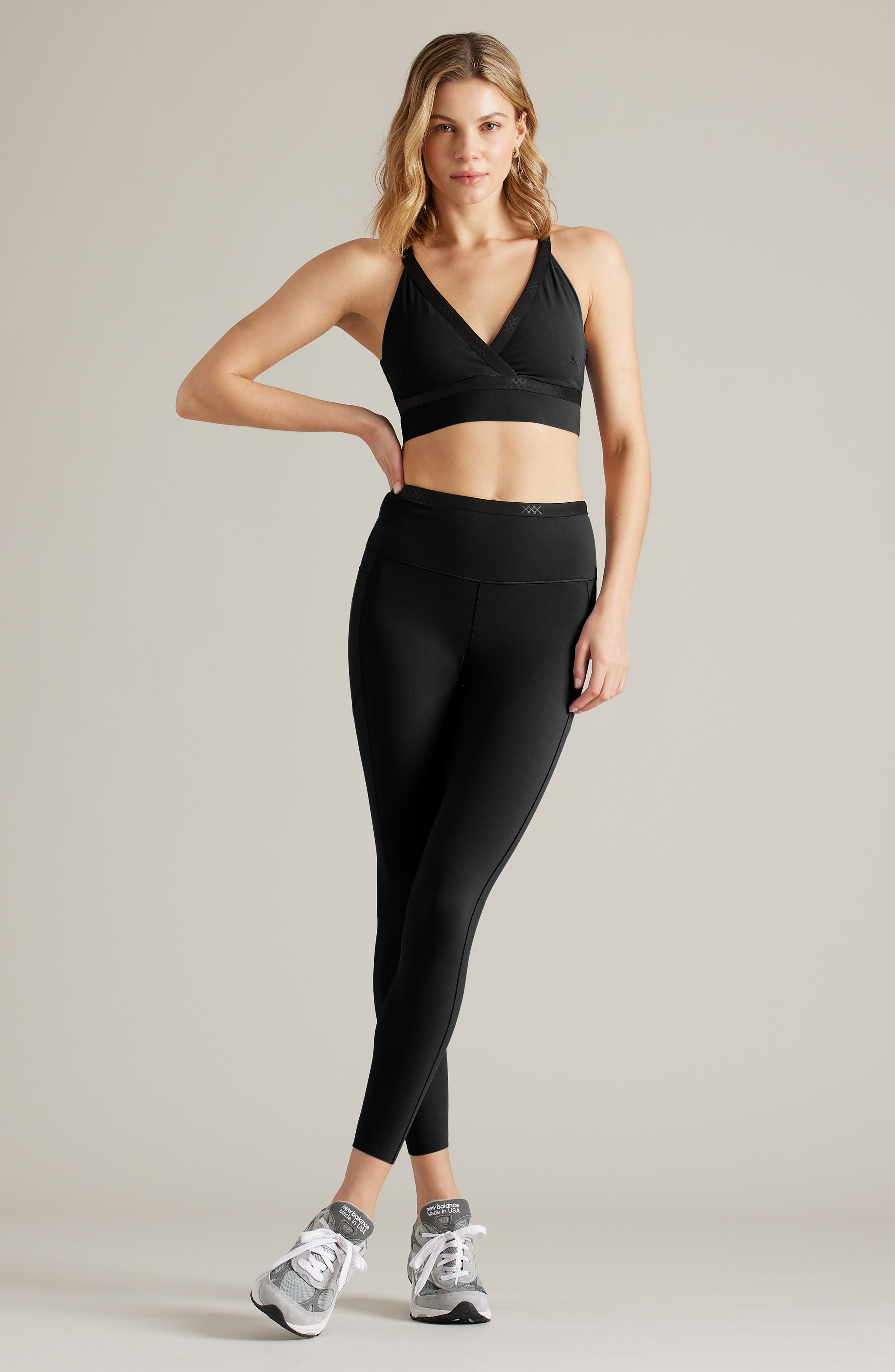 Banded Hi Form Pocket Ankle Leggings