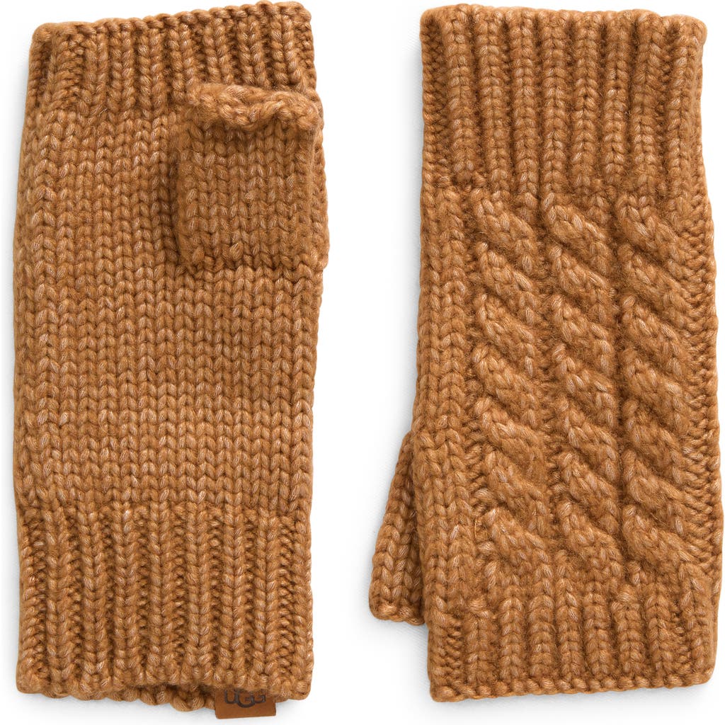 UGG(R) UGG(R) CABLE FINGERLESS GLOVES
