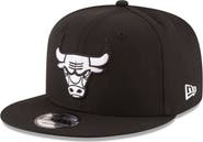 New Era Men's New Era Black Chicago Bulls Black & White Logo 9FIFTY Adjustable Snapback Hat