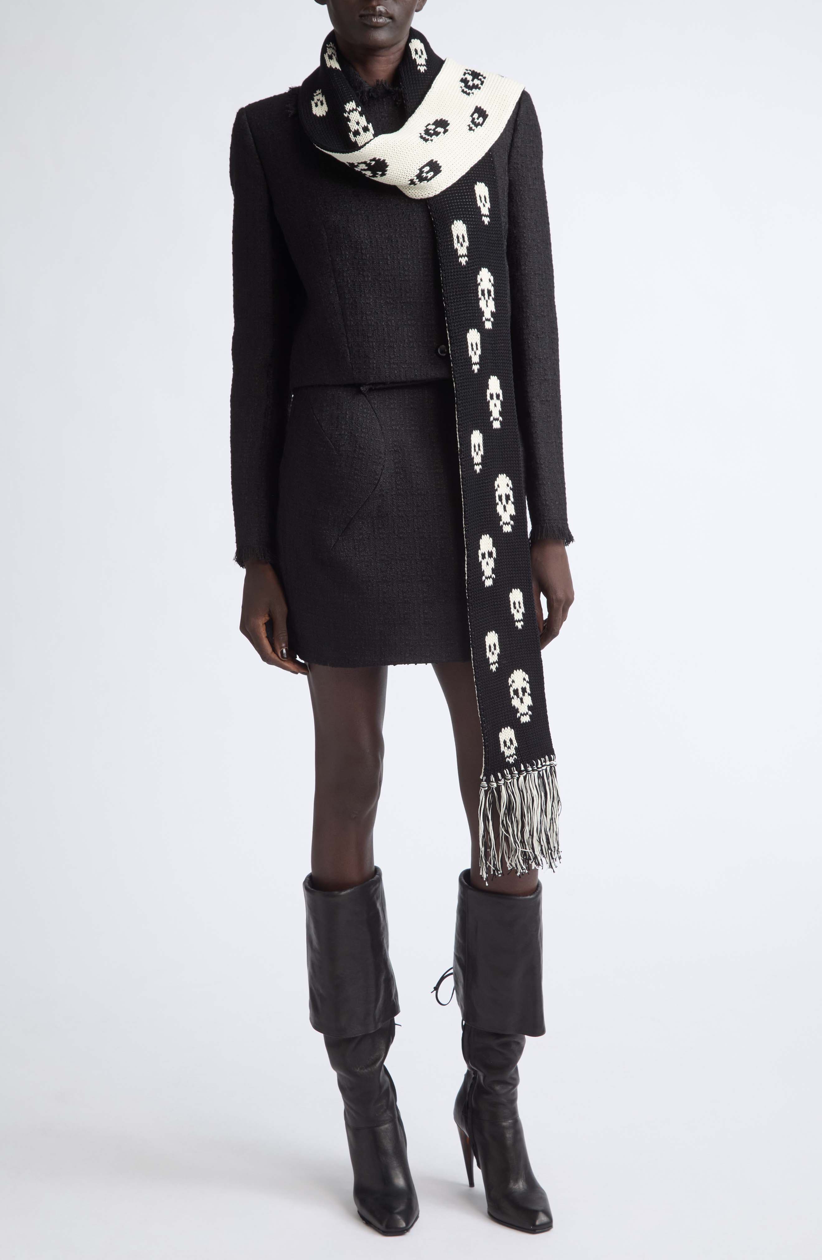 selected BLACK/ IVORY