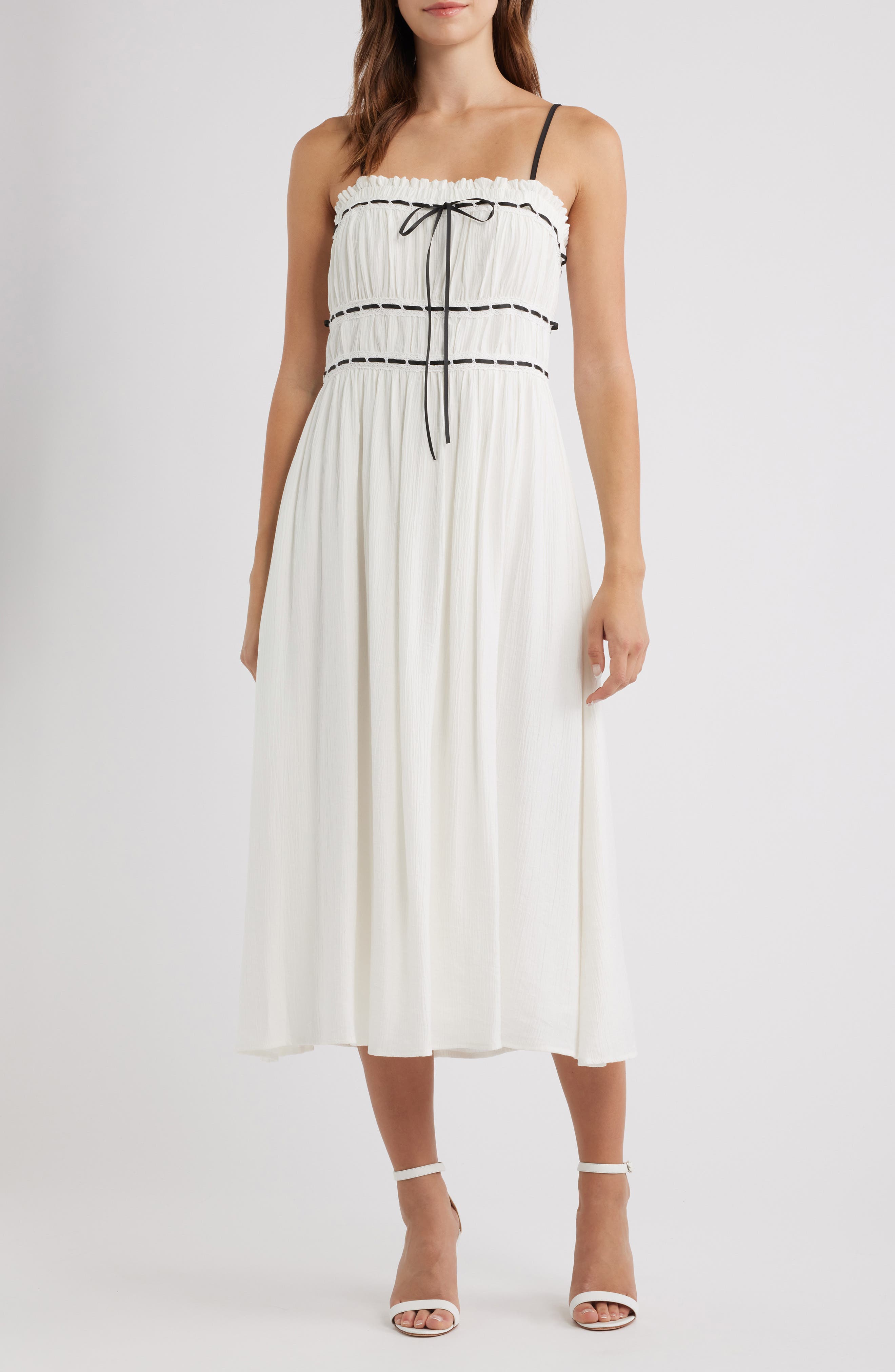 selected WHITE/ BLACK