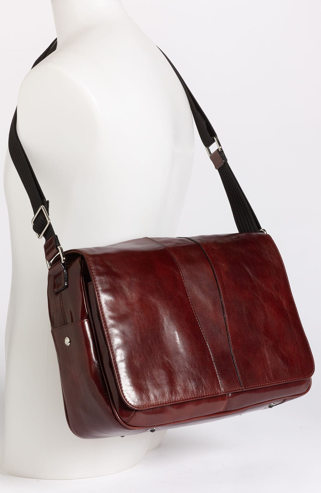 Bosca Leather Messenger Bag, Alternate, color, 