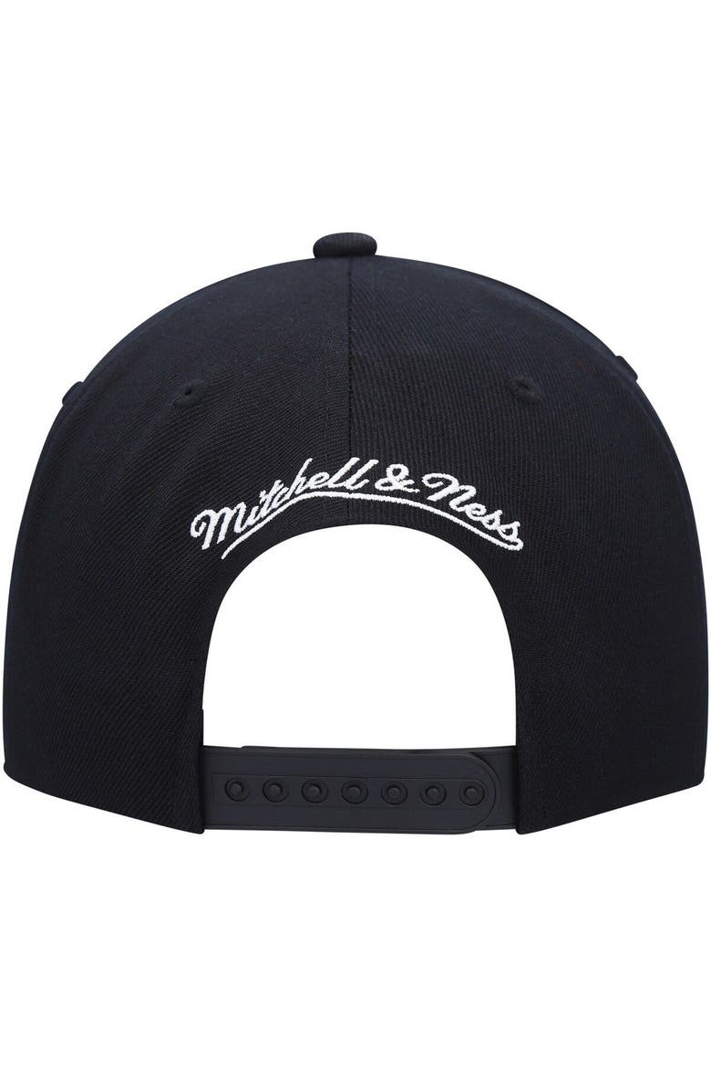 Men's Mitchell & Ness Black Utah Jazz Hardwood Classics Script 2.0 Snapback Hat, Alternate, color, Black
