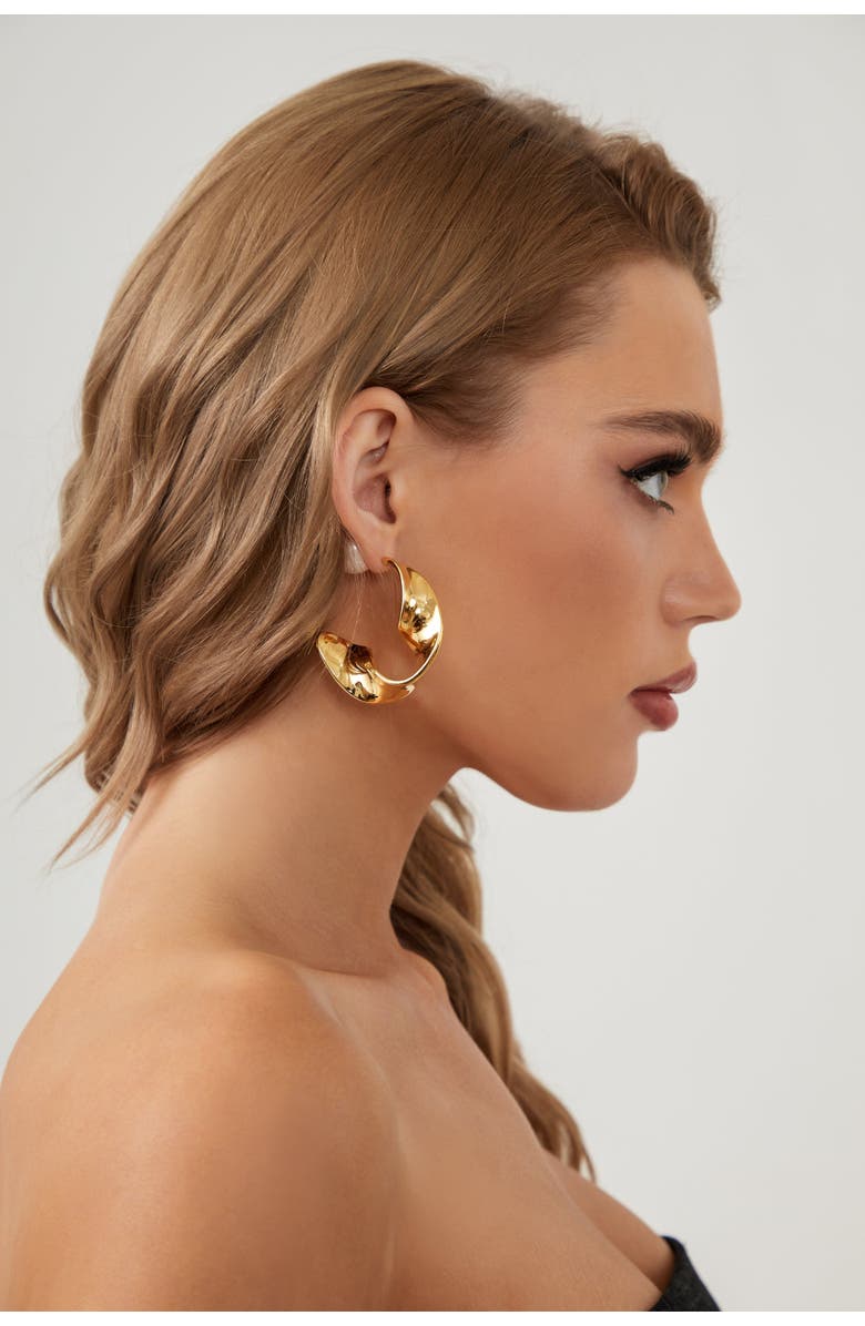 Classicharms Chunky Wave Hoop Earrings, Alternate, color, Gold