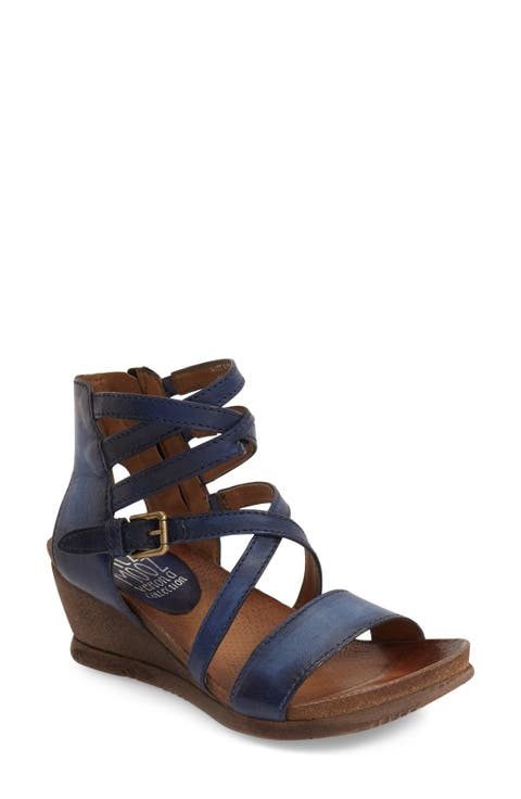 Shay Strappy Wedge Sandal (Women)