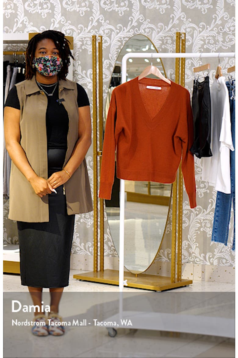NAADAM V-Neck Cashmere Sweater video