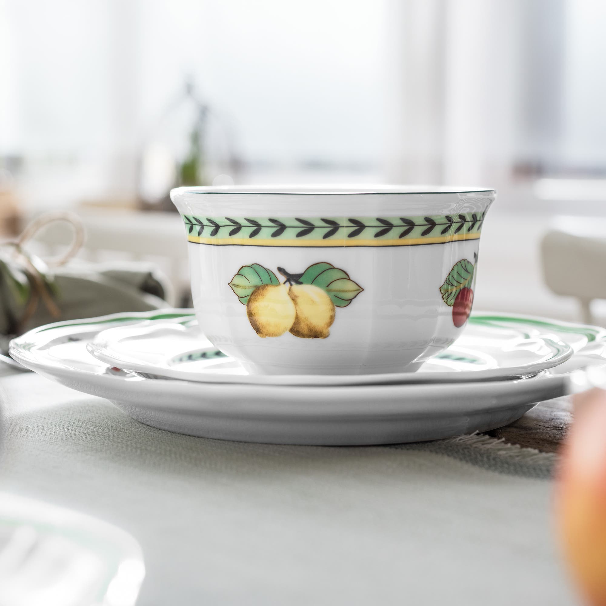 Villeroy & Boch French Garden Fleurence 12 Piece Dinnerware Set
