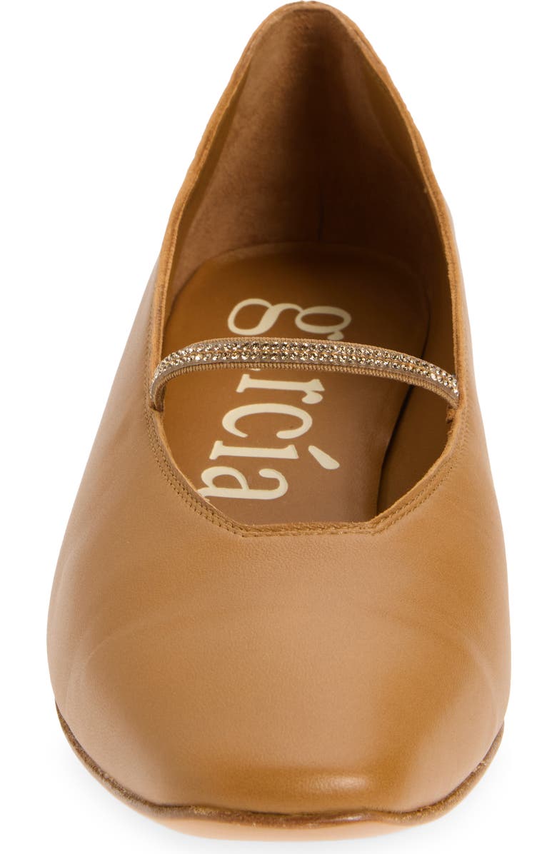 Pedro Garcia Tila Mary Jane Flat, Alternate, color, Terra