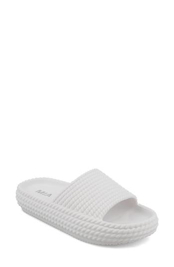 Mia Luvly Slide Sandal In White