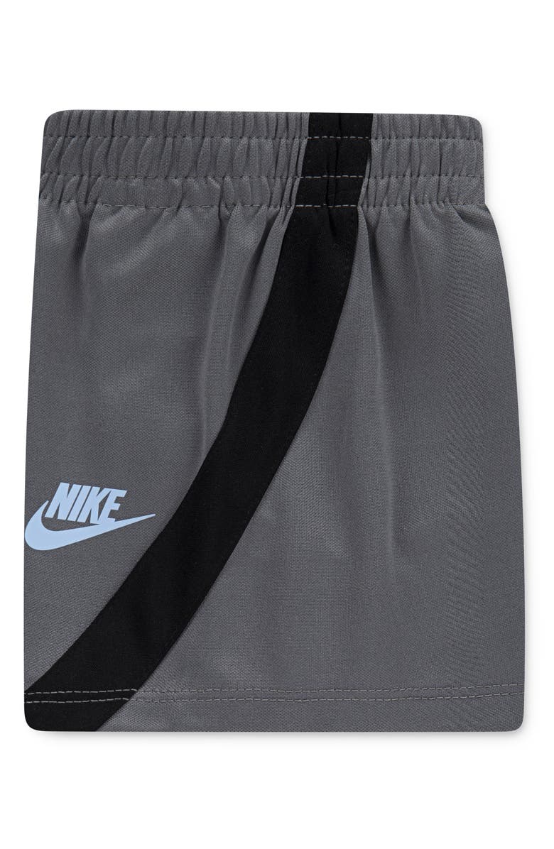 Nike On The Move T-Shirt & Shorts Set, Alternate, color, Smoke Grey