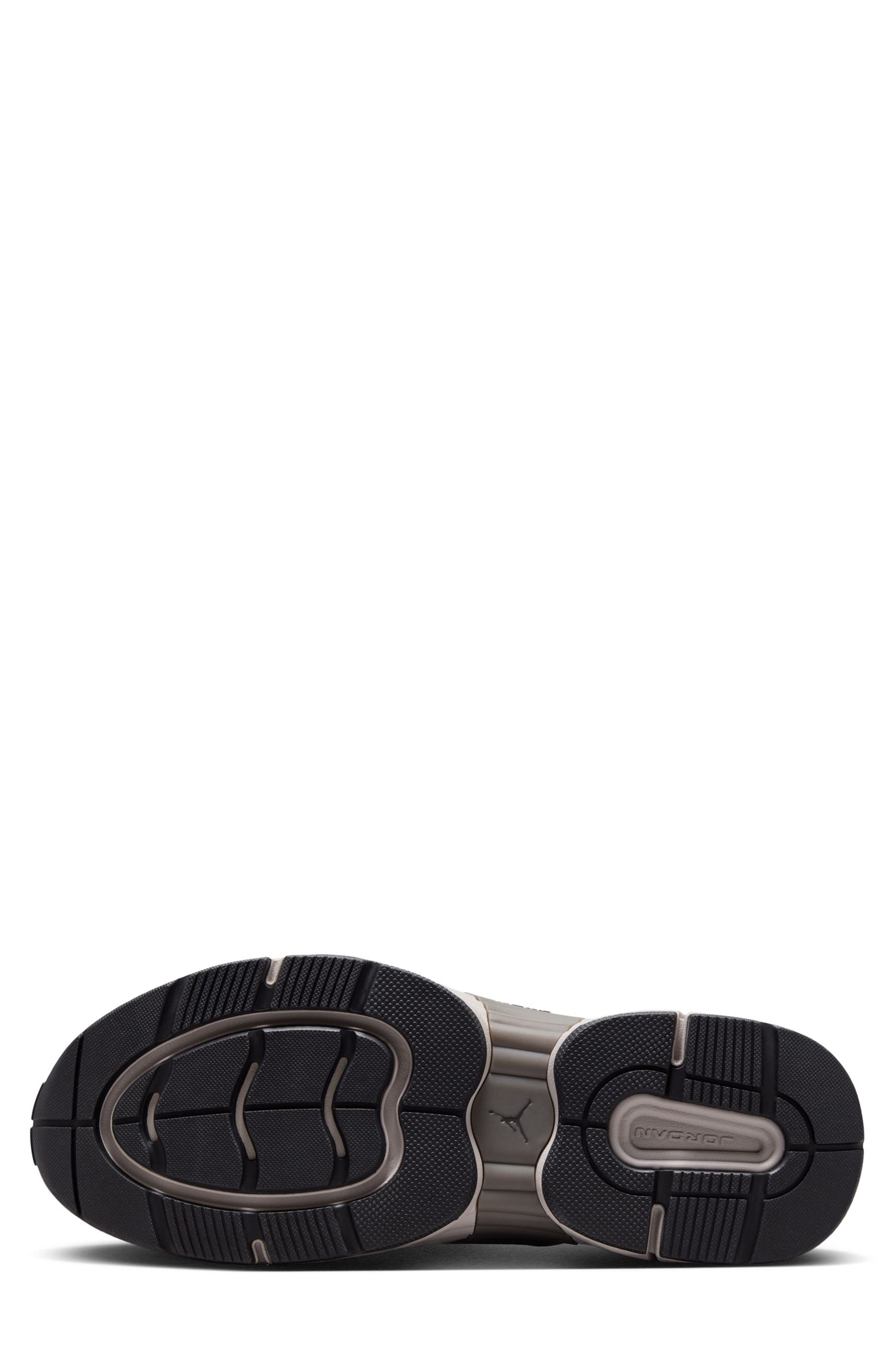 Jordan Trunner O/S Sneaker, Alternate, color, Cave Stone/ Moon Particle