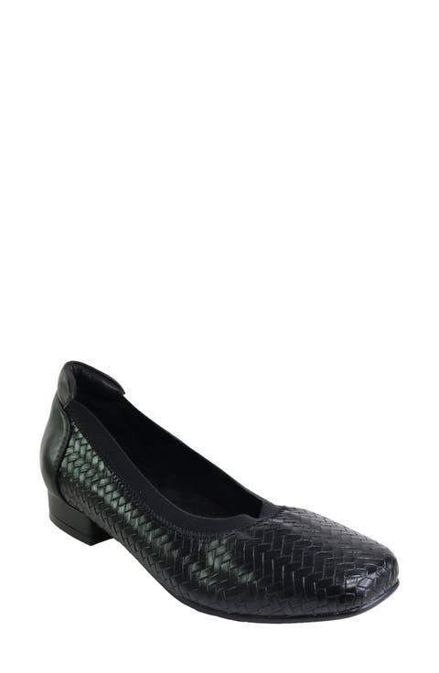 Camden Faux Leather Pump