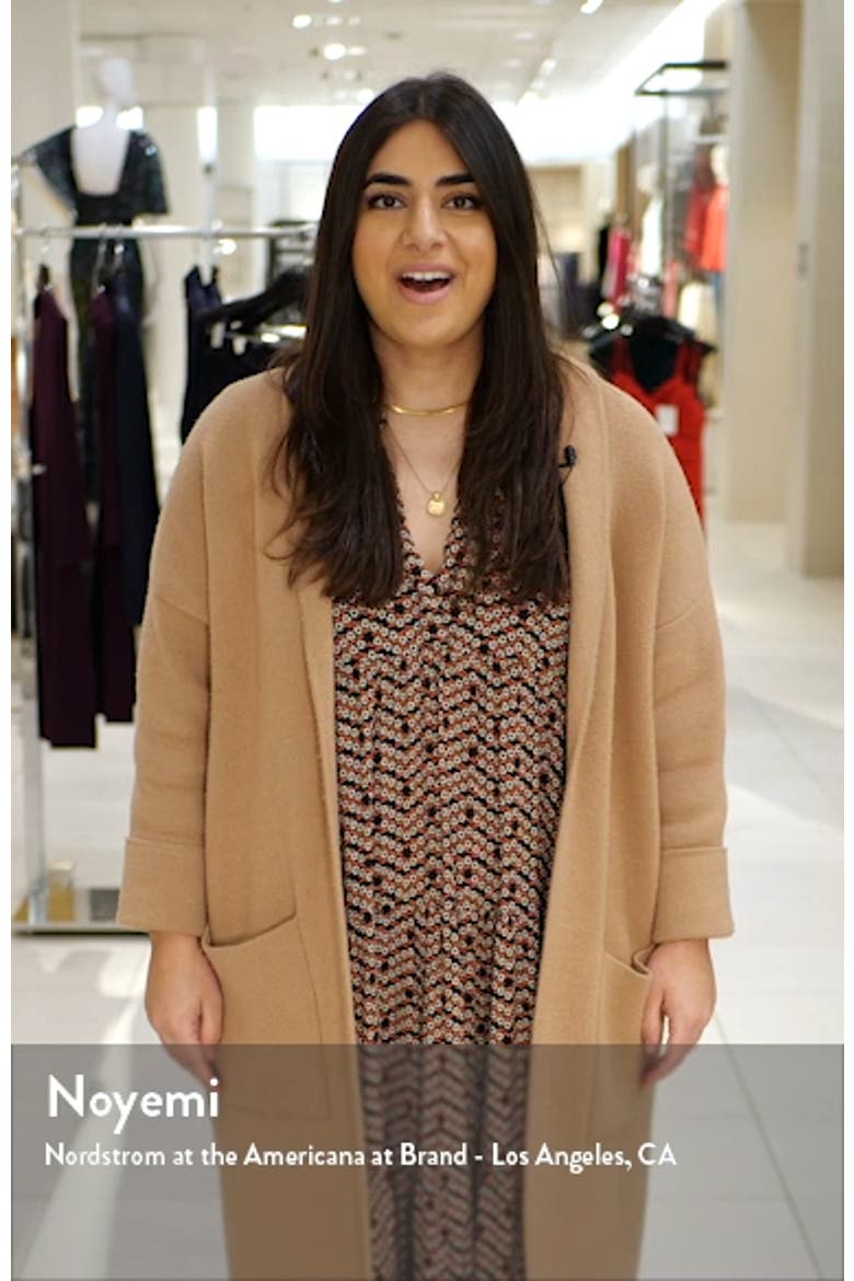 Cheyenne Crystal Flower Embellished Blazer video