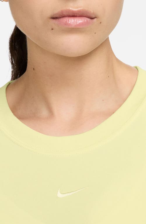 Nike Sportswear Club Chill Knit Mod Crop T-shirt