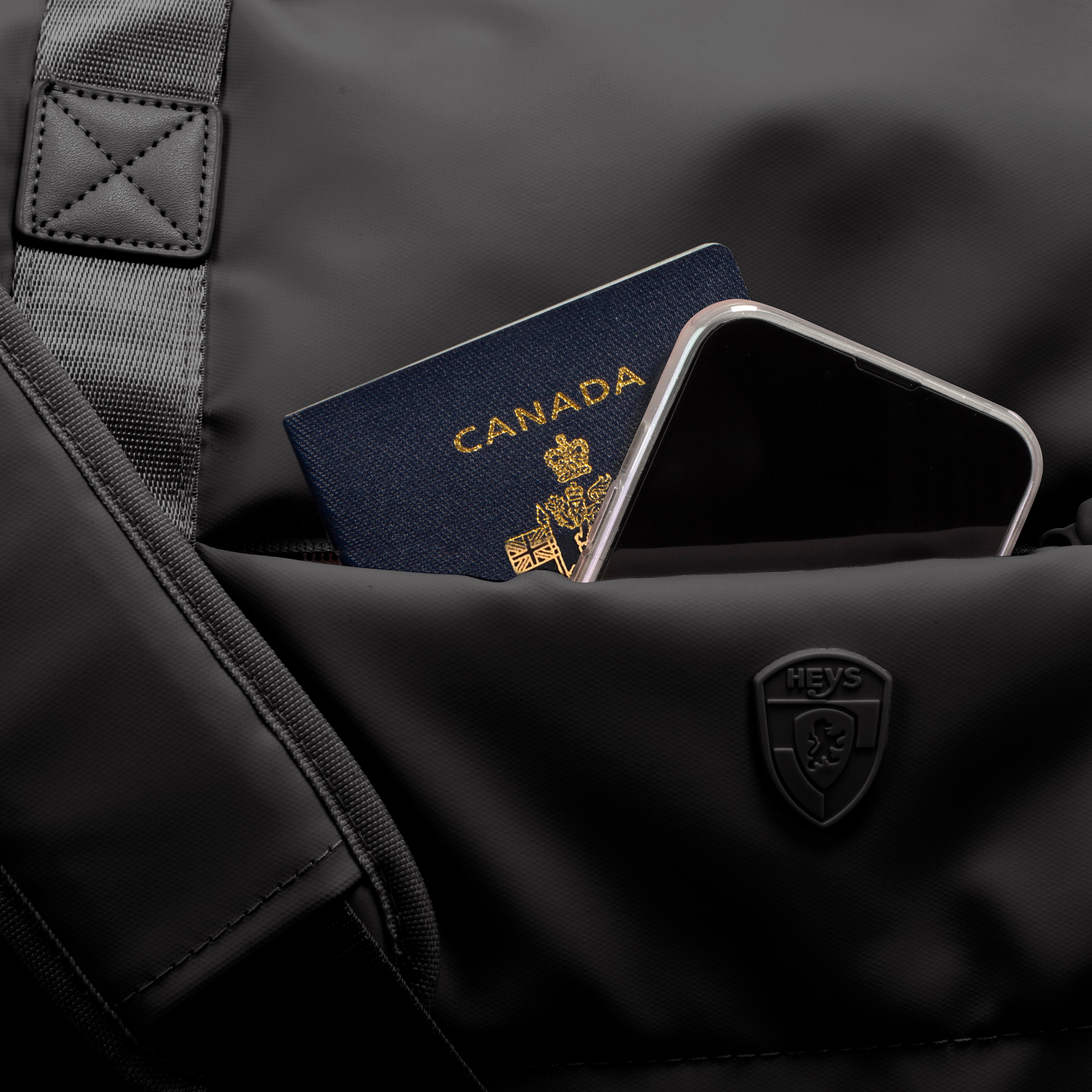 Heys The Puffer Duffel, Alternate, color, Black