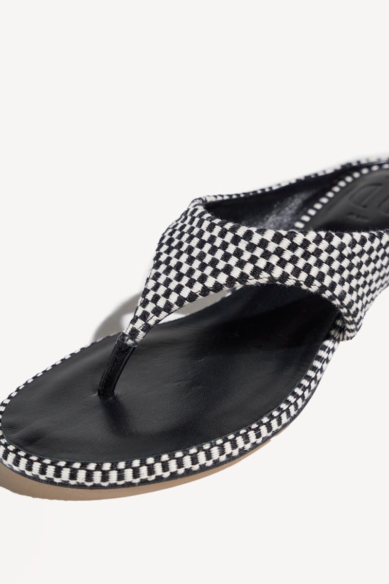 Mafalda Open Toe Thong Strapp Fabric Kitten Heel Sandal, Alternate, color, Ivory Black