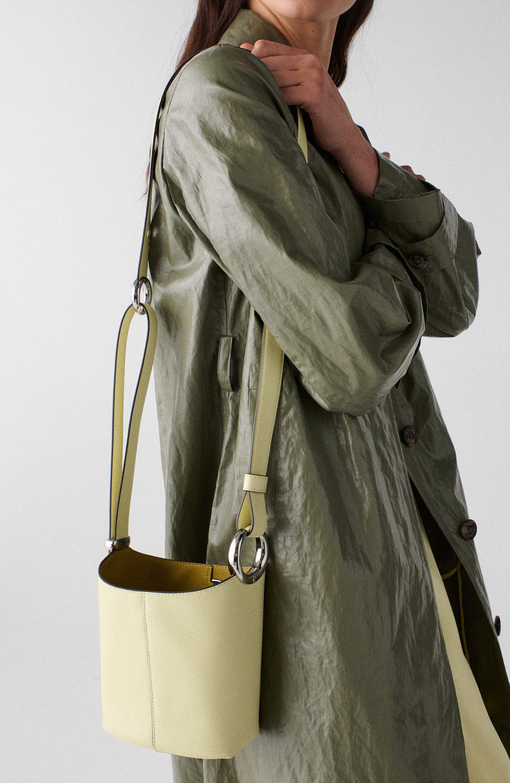 mini halo fine grain leather bucket bag, Alternate, color, PALE CITRON