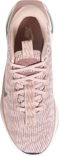 Motiva Road Runner Walking Shoe