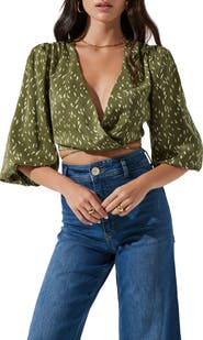 ASTR the Label Wrap Front Cutout Top
