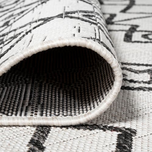 Jonathan Y Kafel Bohemian Indoor/outdoor Area Rug In Ivory/black
