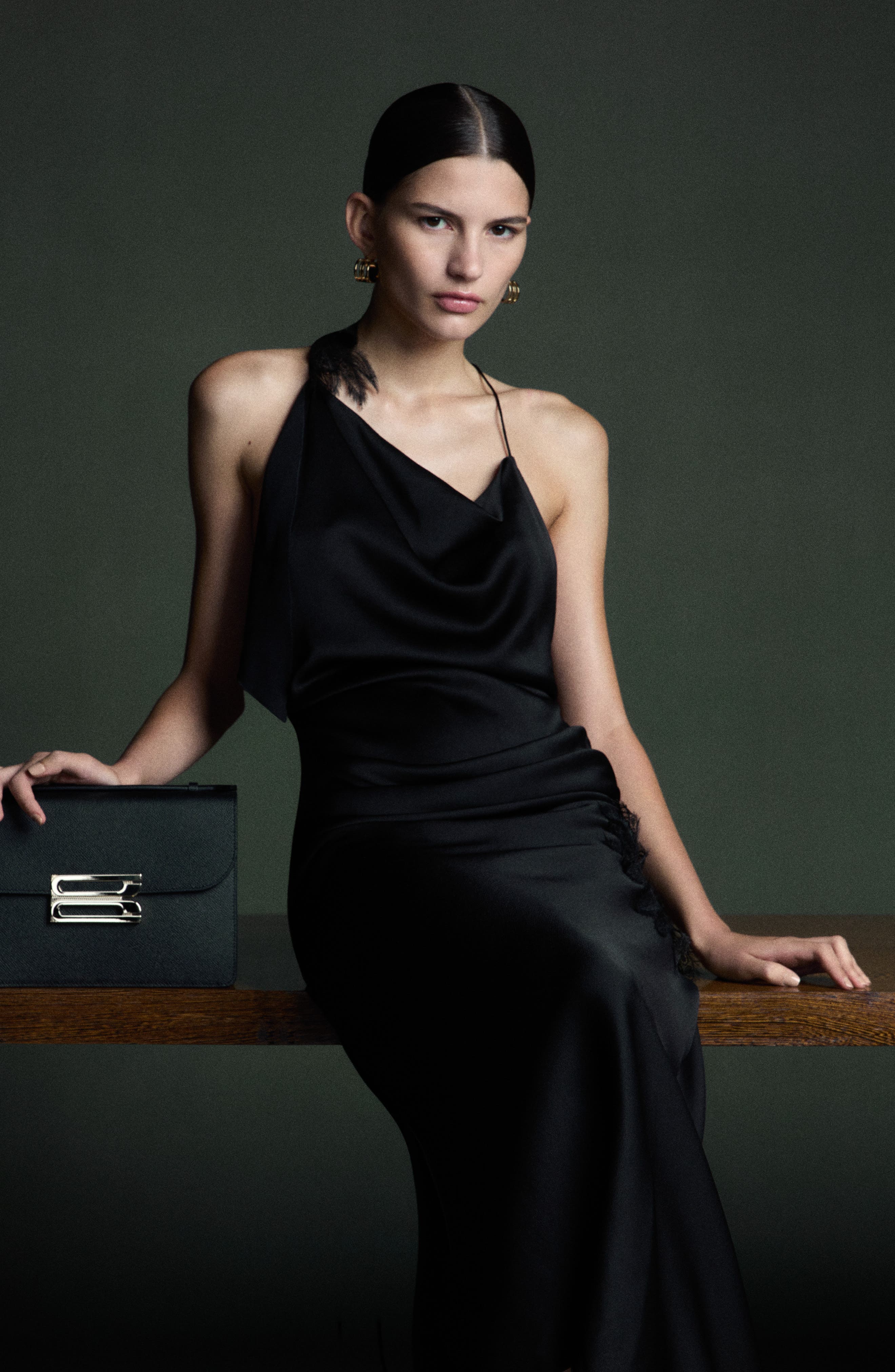 Victoria Beckham Dorian Grained Leather Shoulder Bag, Alternate, color, Black