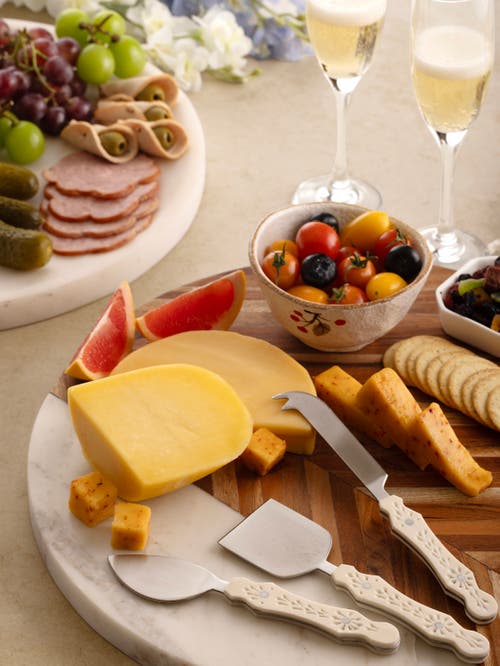 Gauri Kohli Derby Cheese Knives, Set Of 3 In White