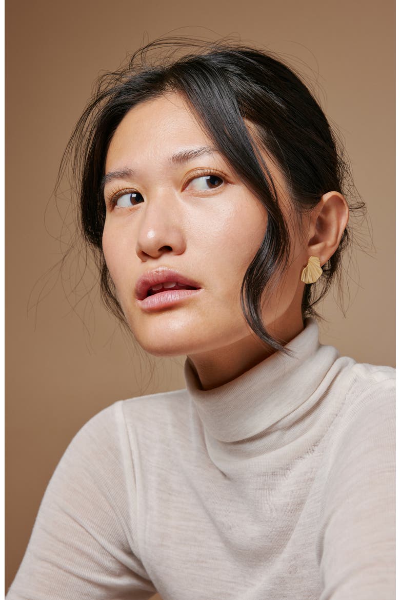 Wave Earring, Alternate, color, Gold