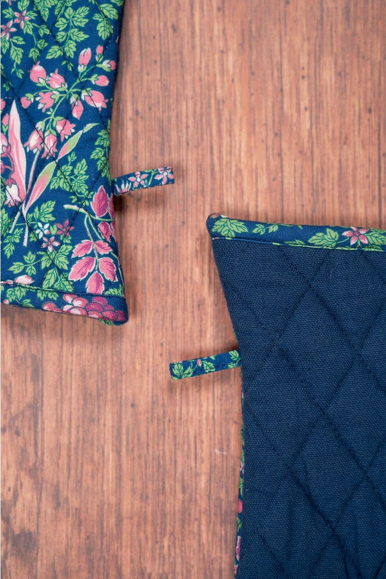 Prairie Essentials Oven Mitt in Navy, Set of 2, Alternate, color, Navy