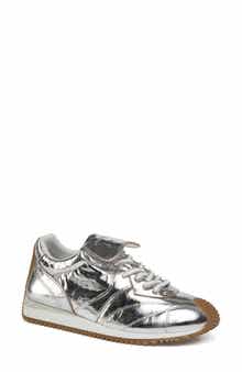 Lottie Sneaker