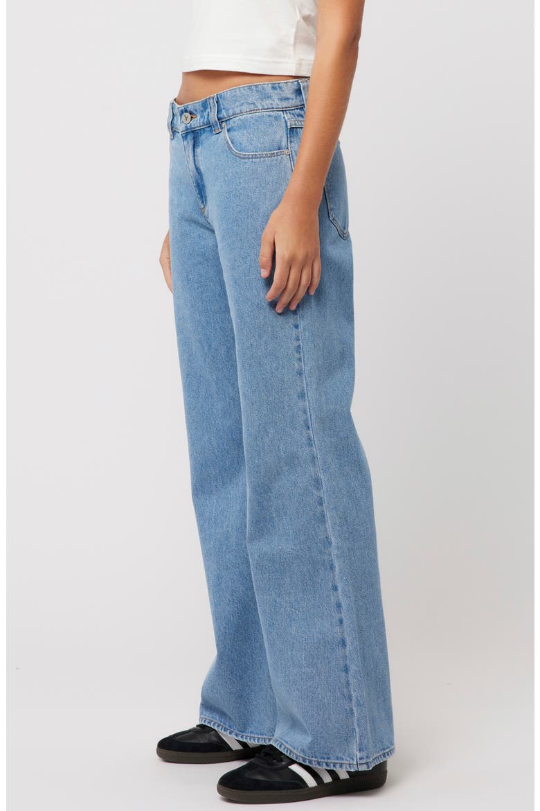'99 Gigi Baggy Flare Leg Jeans, Alternate, color, MID BLUE