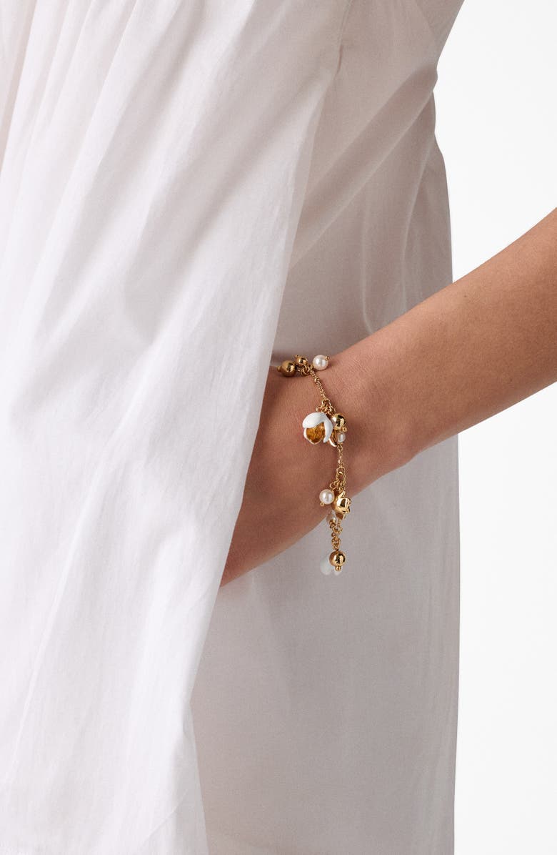 Kate Spade New York golden bloom flower charm bracelet, Alternate, color, White.