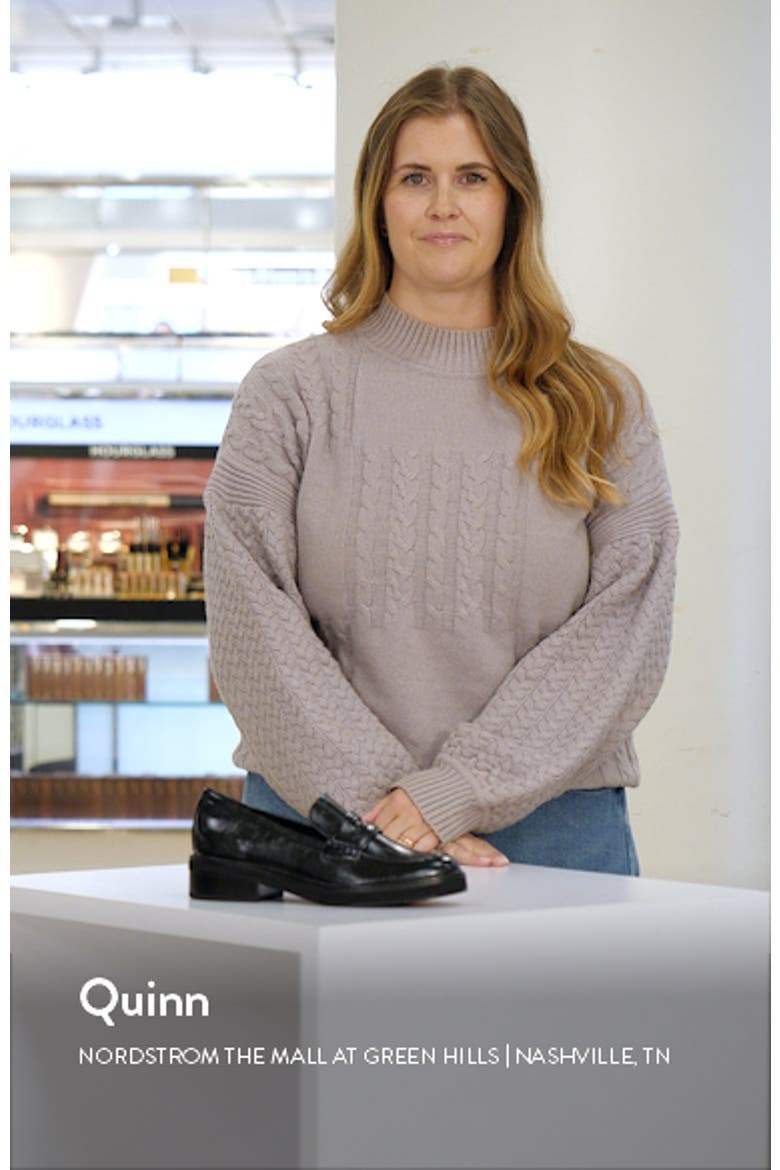 Collier Penny Loafer video