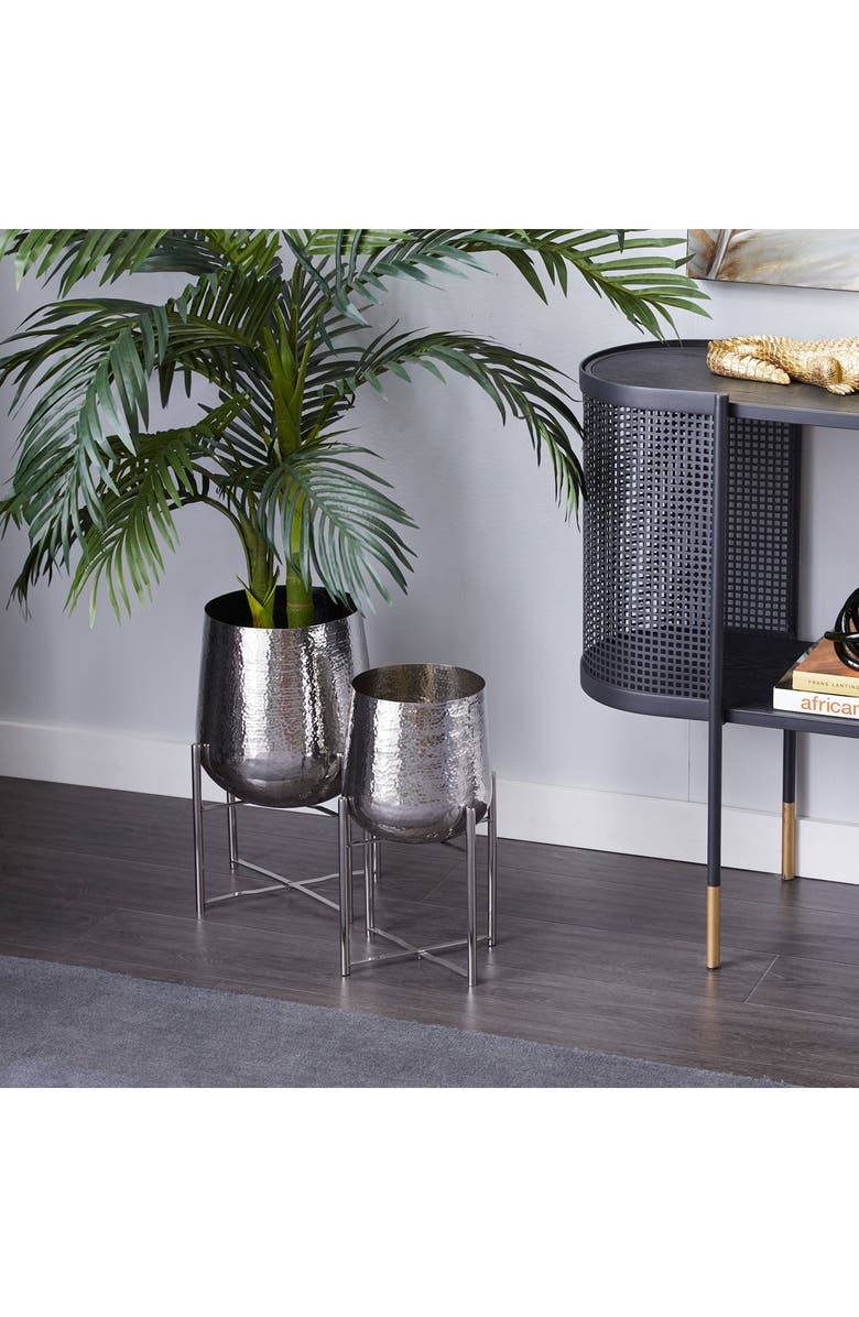 VIVIAN LUNE HOME Venus William Collection Planters - Set of 2, Alternate, color, 