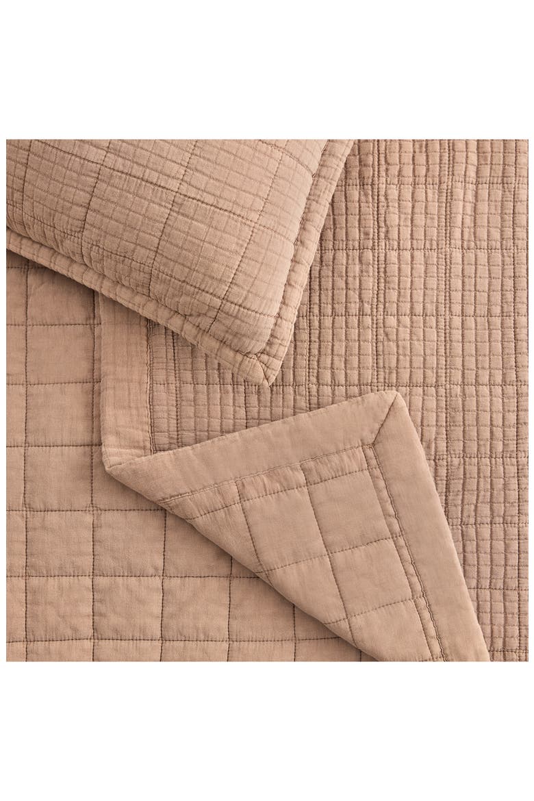 Campo Quilt & Pillow Sham Set, Alternate, color, SANDALWOOD