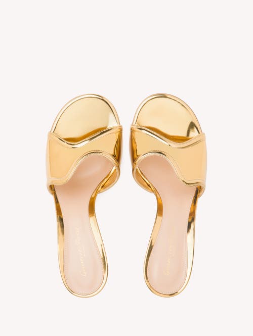 Gianvito Rossi Lucrezia 70 Mirrored-leather Mules In Gold