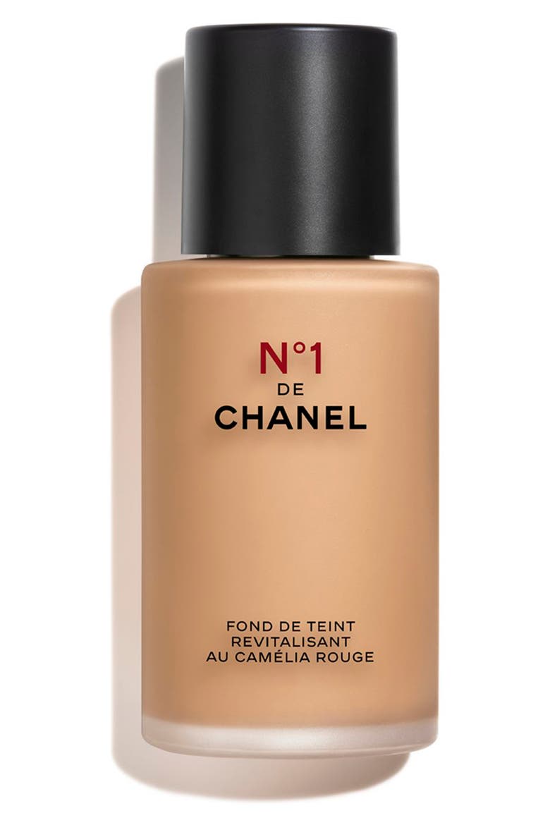 N°1 DE CHANEL REVITALIZING FOUNDATION Illuminates - Moisturizer - Protects, Main, color, BD61