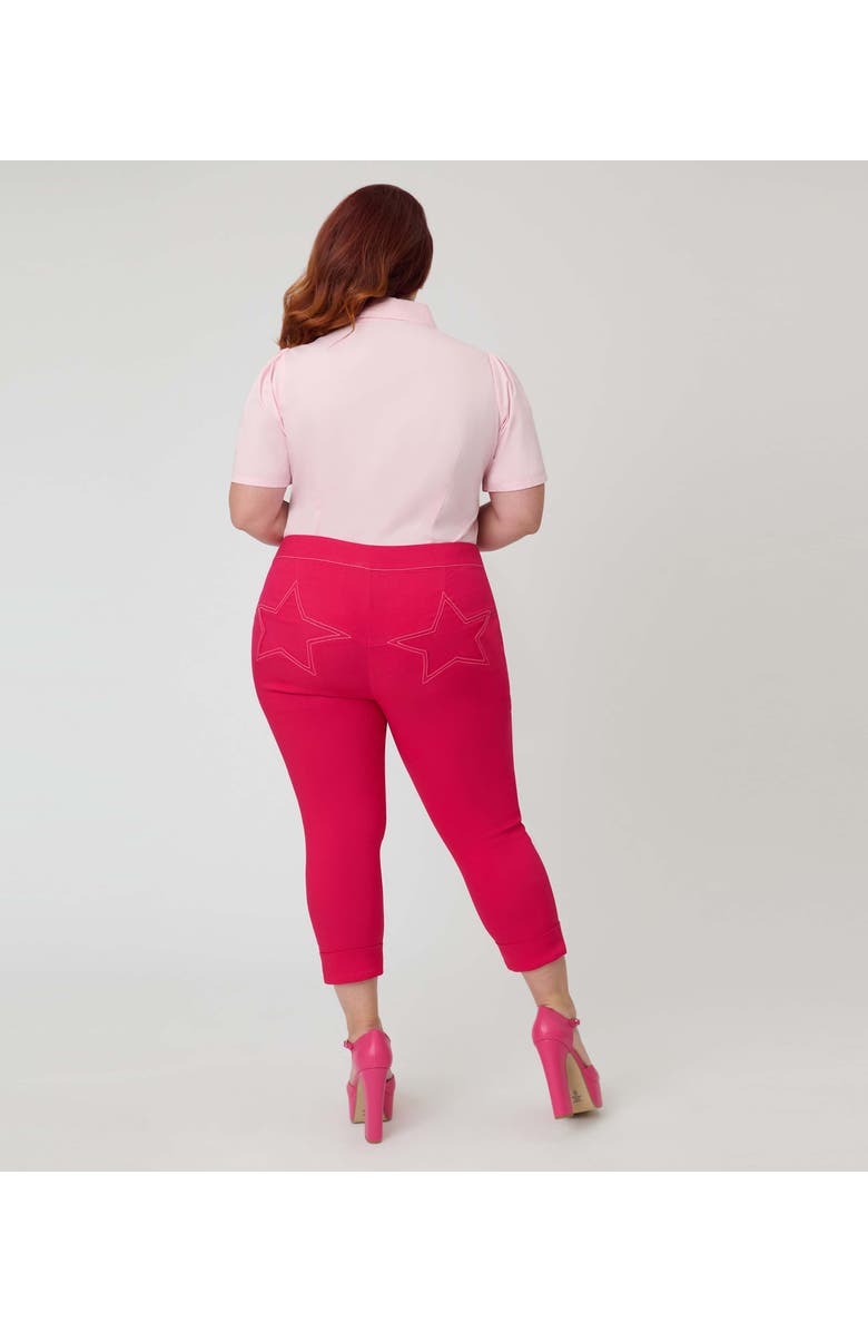 Smak Parlour Plus Size Kitschy Shaped Pocket Smarty Pants Capris, Alternate, color, Pink Solid