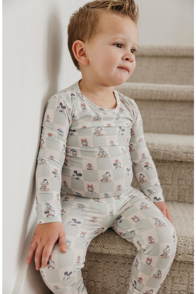 Mickey & Friends Fitted Two-Piece Pajamas, Alternate, color, MICKEY MOUSE FRIENDS
