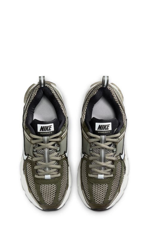Nike Zoom Vomero 5 Sneaker In Cargo Khaki/light Army