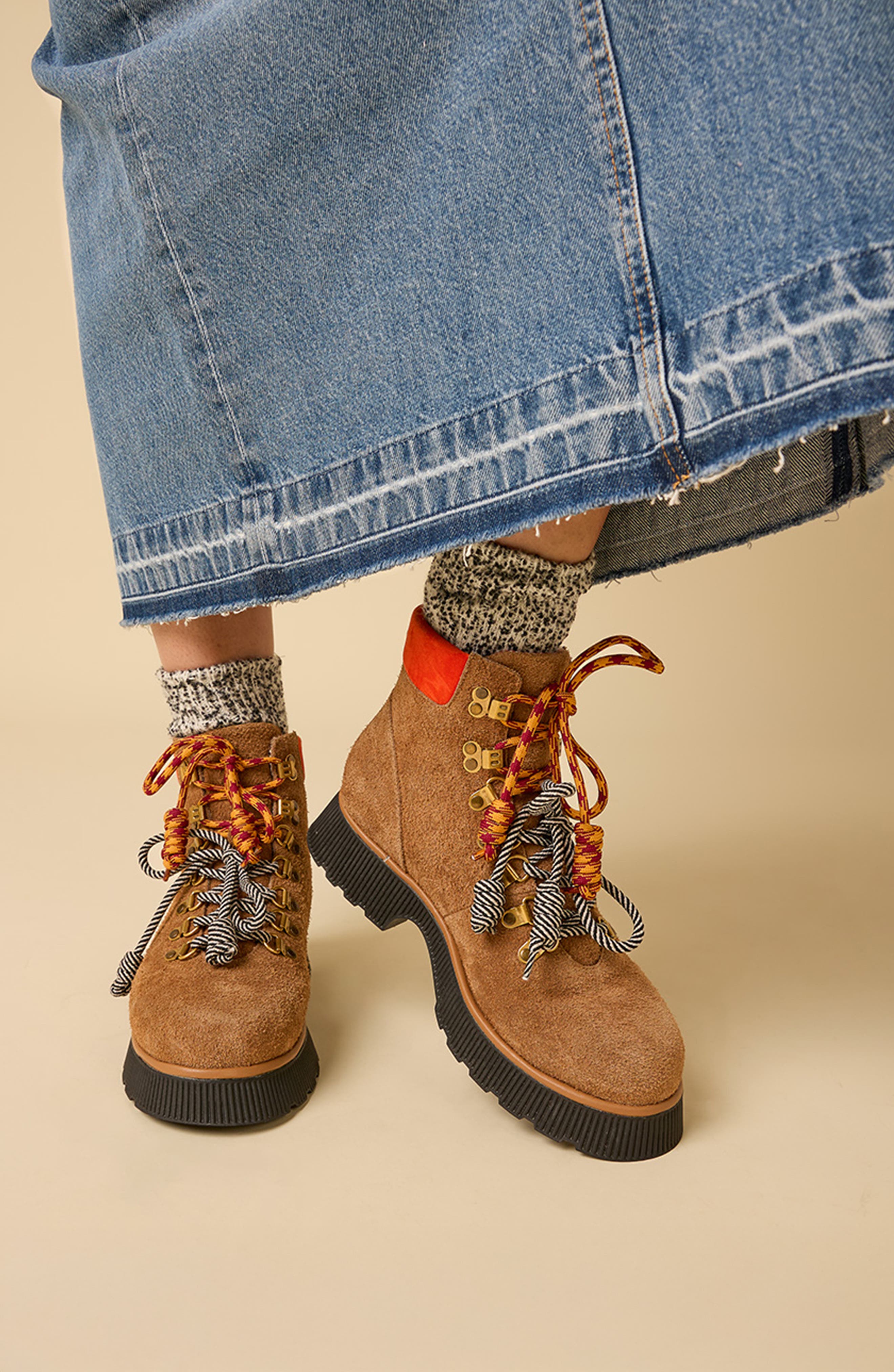 Charlotte Stone Tyler Lace-Up Lug Sole Boot, Alternate, color, Toffee