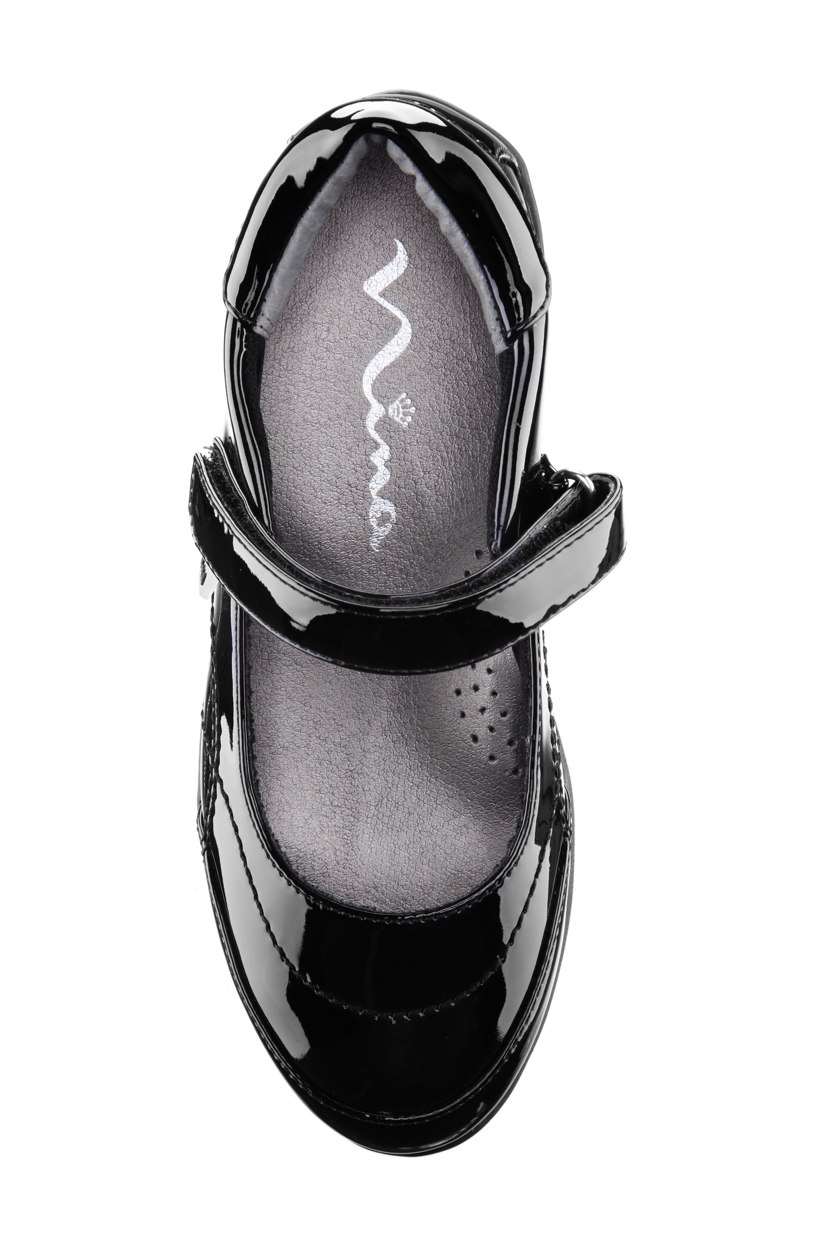 Nina Alannah Mary Jane, Alternate, color, 