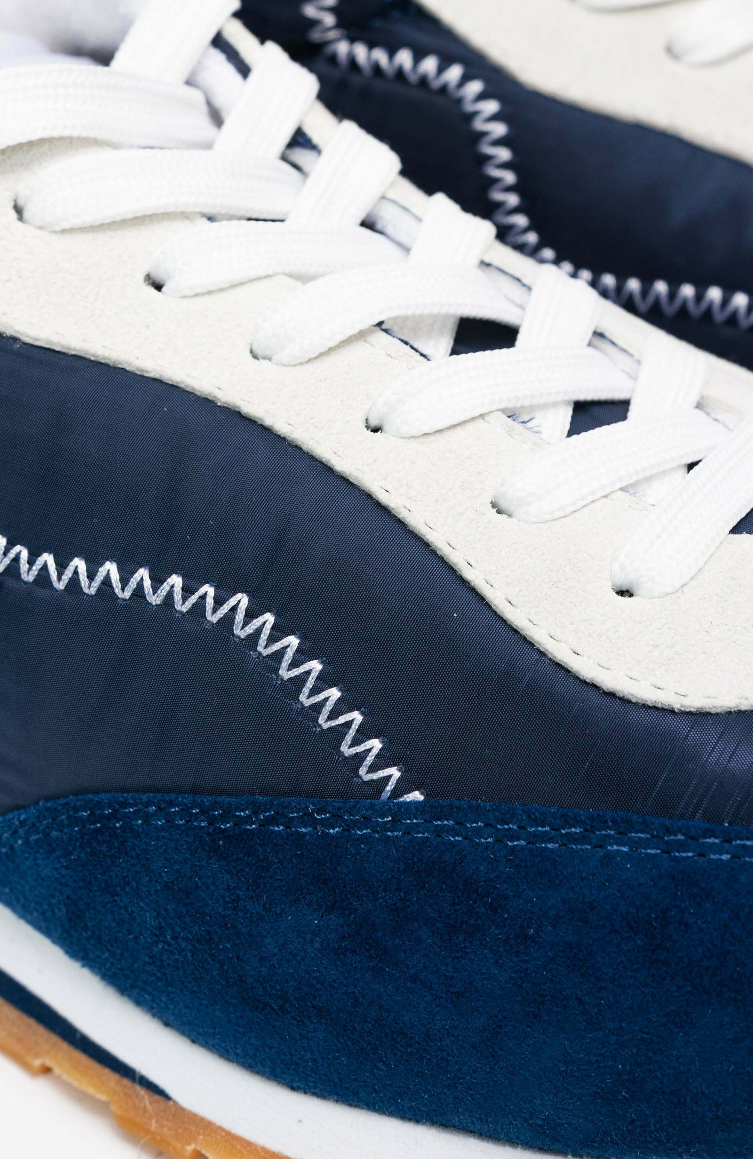 Freshy LoPro Runner Sneaker, Alternate, color, Navy/White