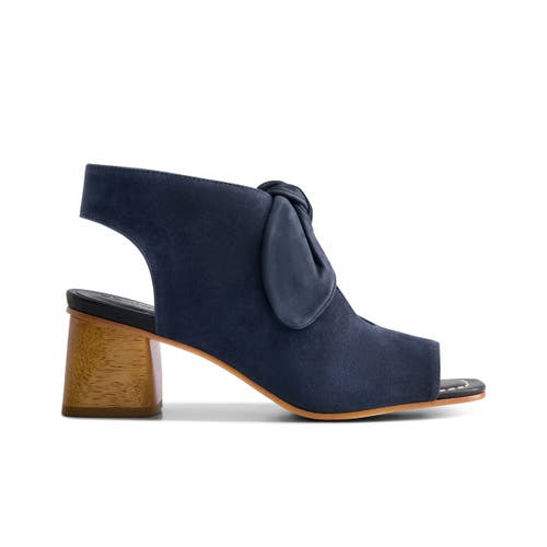BERNARDO FOOTWEAR BERNARDO FOOTWEAR LIZZIE SANDAL 